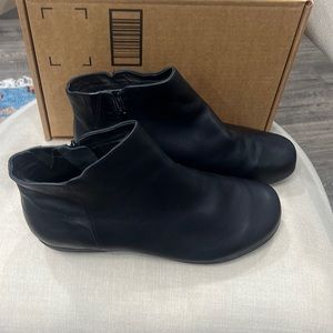 Walking Cradles Boots size 13